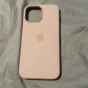 Light pink apple magsafe case